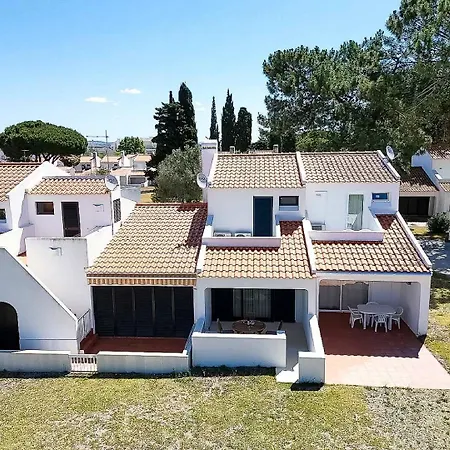 Вілла Serenity Falesia By Hellovacations